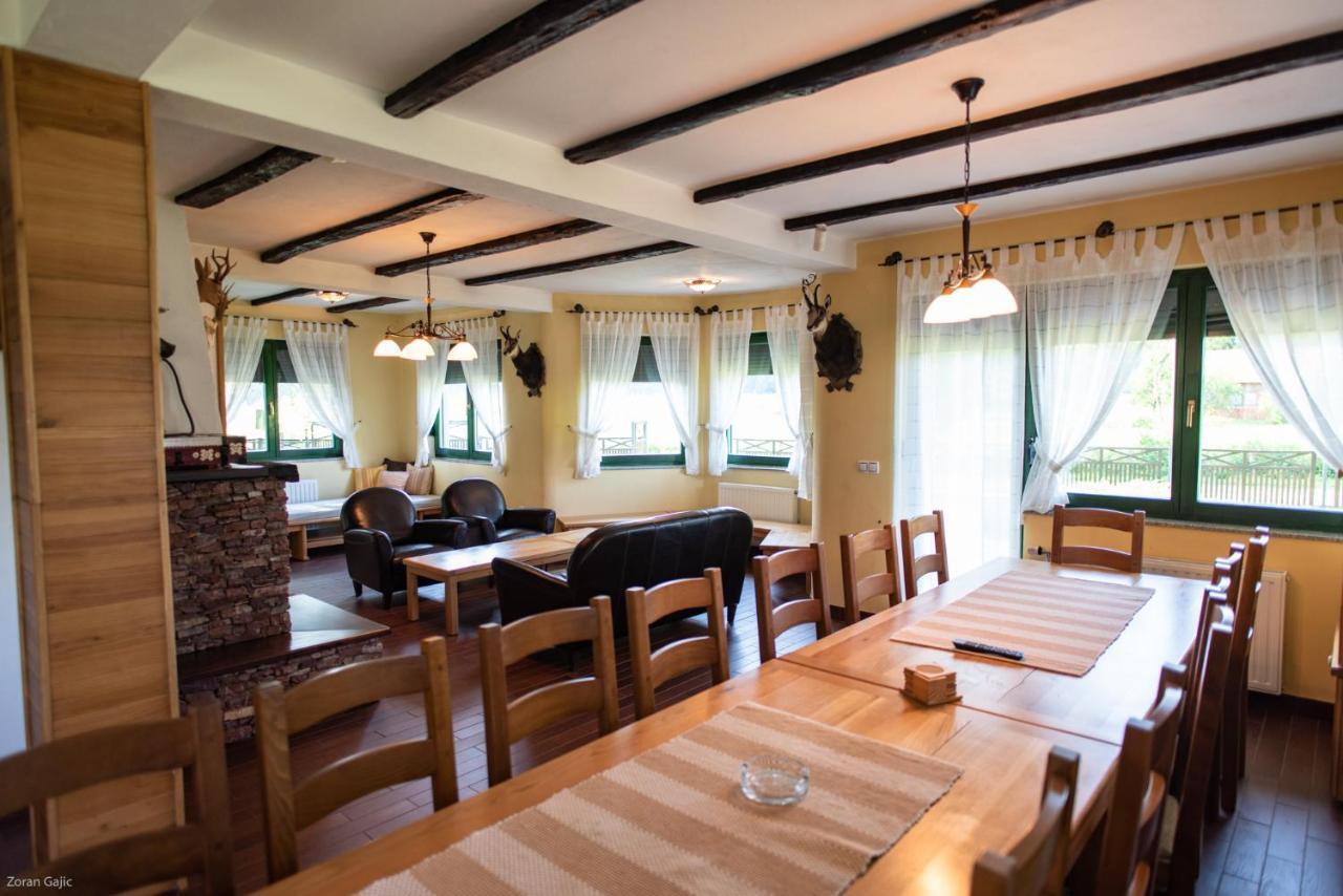 Hotel & Distillery Monogram Gradac  Экстерьер фото