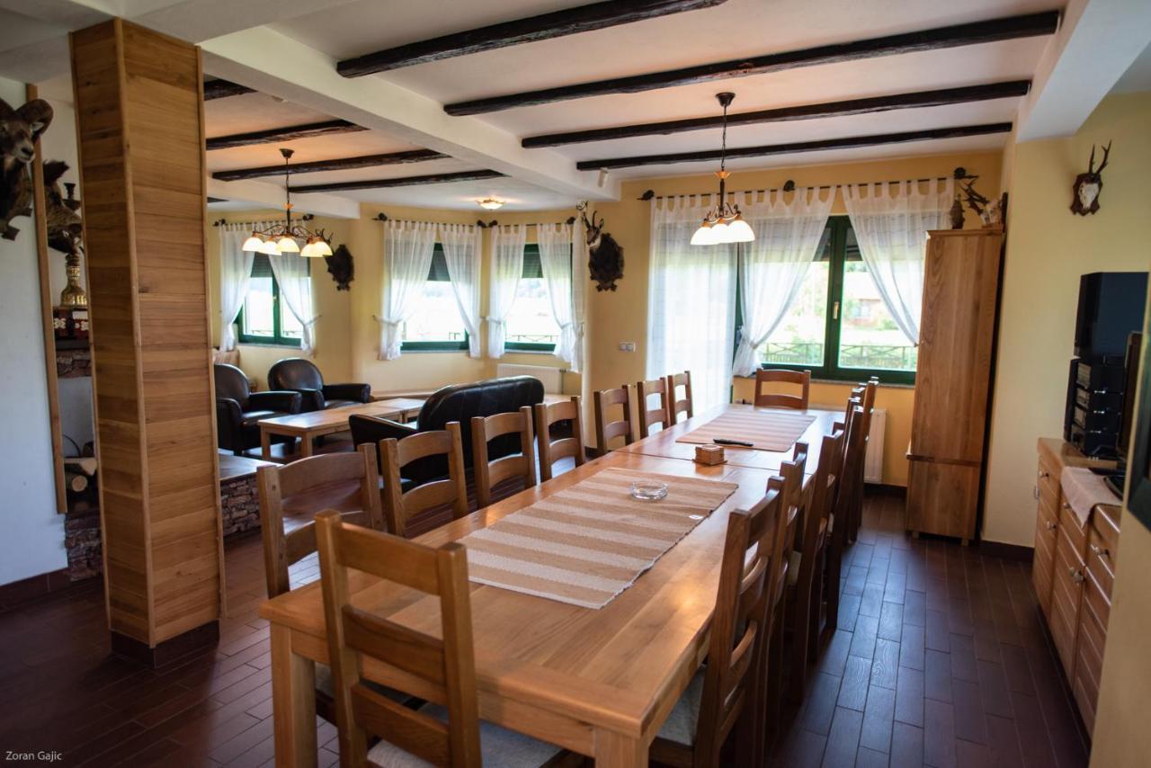 Hotel & Distillery Monogram Gradac  Экстерьер фото